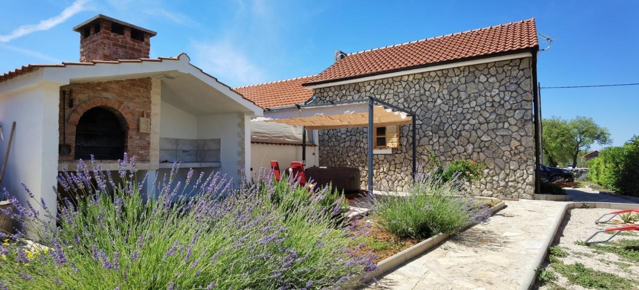 Country House Frane Ladevci Екстер'єр фото
